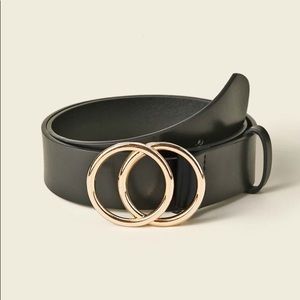 ✨NWT SHEIN Plus-Size Trendy Metal Buckle Belt✨